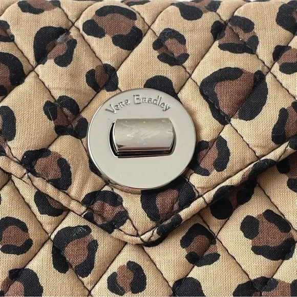 Vera Bradley Your Turn Smartphone Wristlet Leopard - Picture 2 of 5